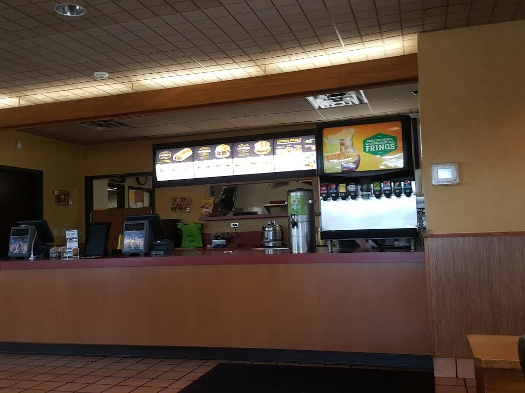 Runza Restaurant | restaurant | 13236 Arbor Plaza, Omaha, NE 68144, USA | 4023309724 OR +1 402-330-9724