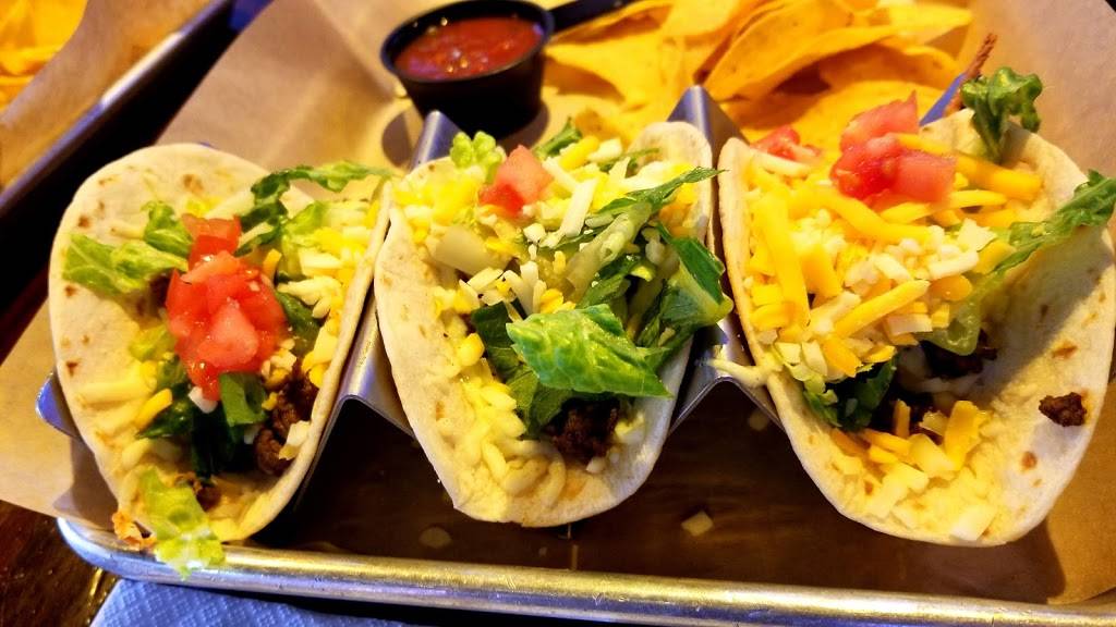 The Brass Tap | restaurant | 624 SW 145th Terrace, Pembroke Pines, FL 33027, USA | 9543676930 OR +1 954-367-6930