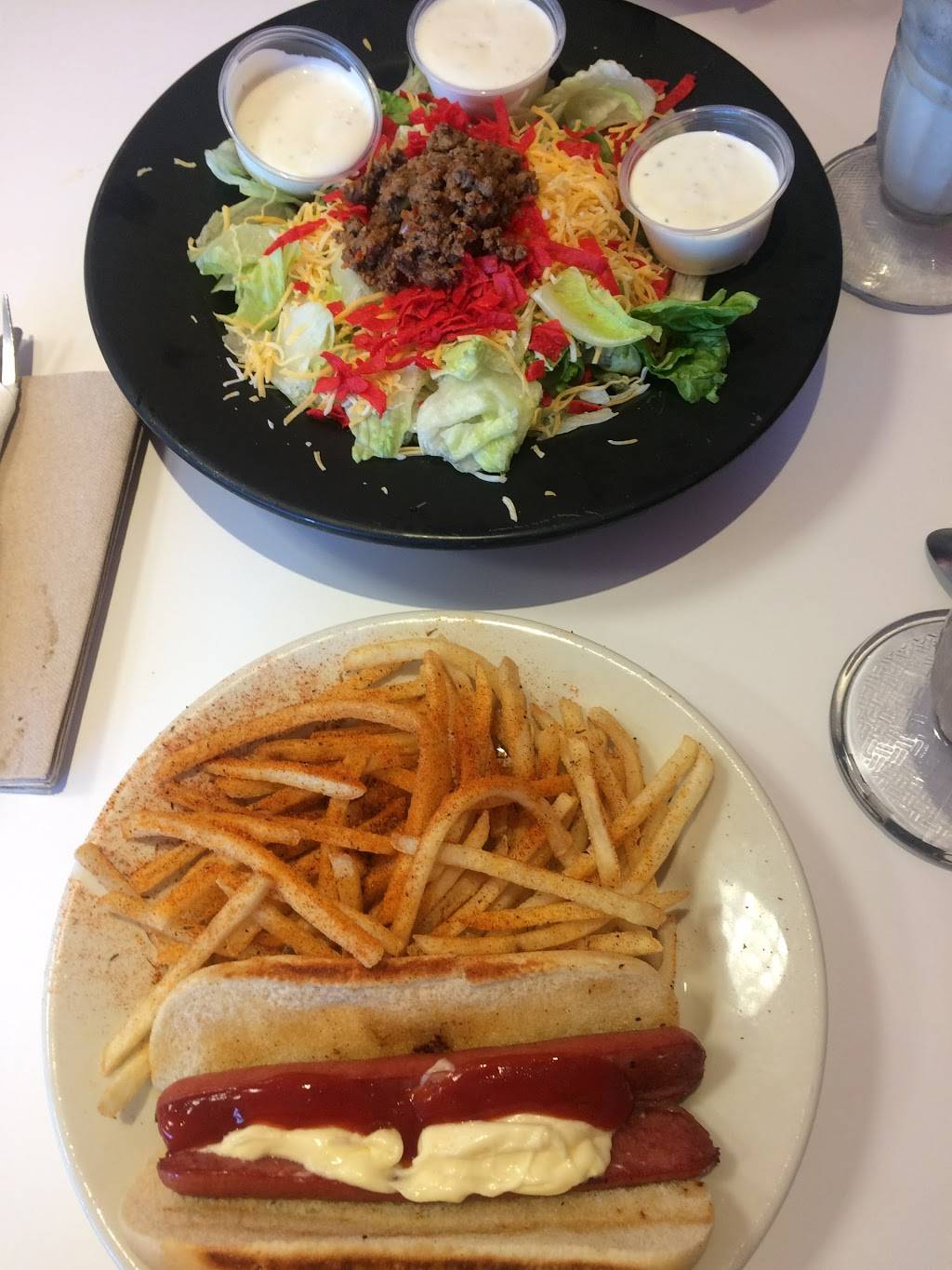 Steak n Shake | restaurant | 13800 Lakeside Cir, Sterling Heights, MI 48313, USA | 5865328183 OR +1 586-532-8183