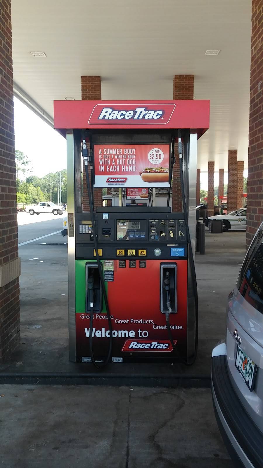 RaceTrac | bakery | 11023 US-17, Eagle Lake, FL 33839, USA | 8632949703 OR +1 863-294-9703