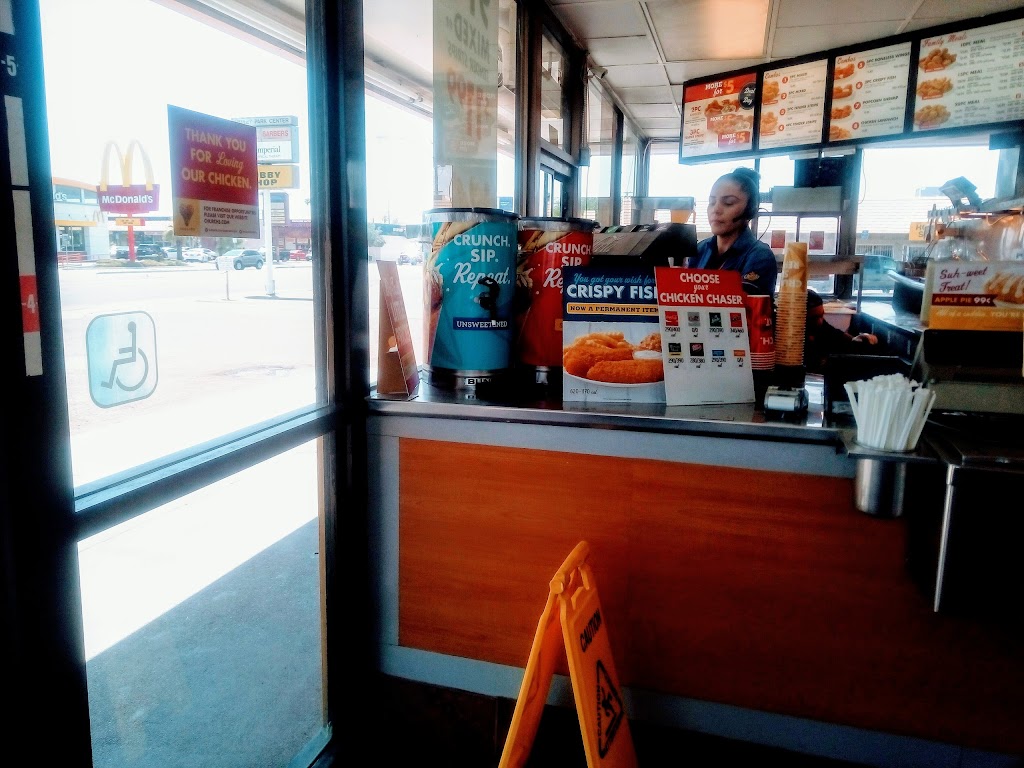 Churchs Chicken | restaurant | 480 N Imperial Ave, El Centro, CA 92243, USA | 7603533810 OR +1 760-353-3810