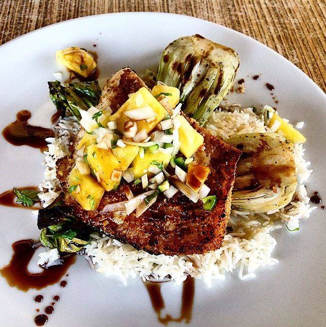 Public House | restaurant | 41971 Main St, Temecula, CA 92590, USA | 9516767305 OR +1 951-676-7305