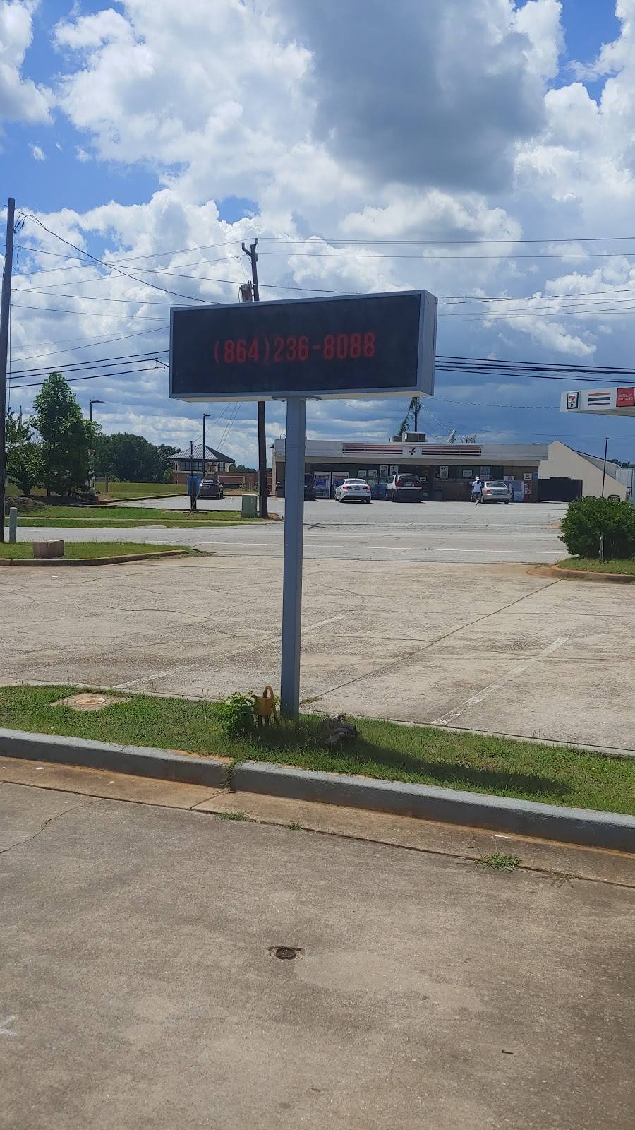 Michaels Cajun Seafood & Wings | restaurant | 5054 Old Buncombe Rd, Greenville, SC 29617, USA | 8642368088 OR +1 864-236-8088