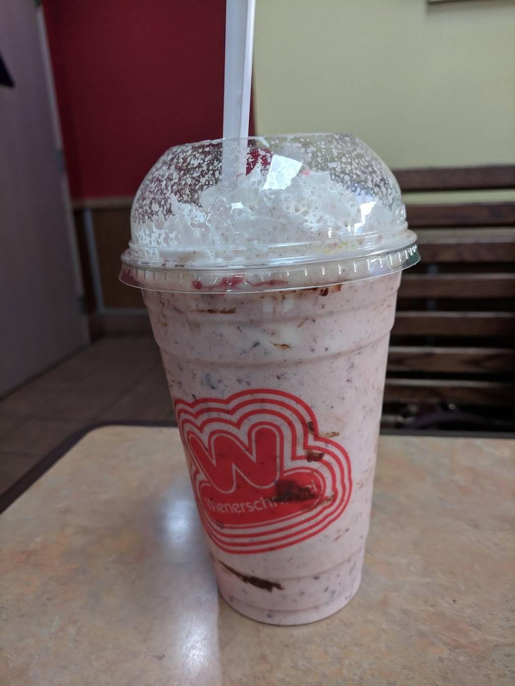 Wienerschnitzel | restaurant | 6030 W Thunderbird Rd, Glendale, AZ 85306, USA | 6028431638 OR +1 602-843-1638