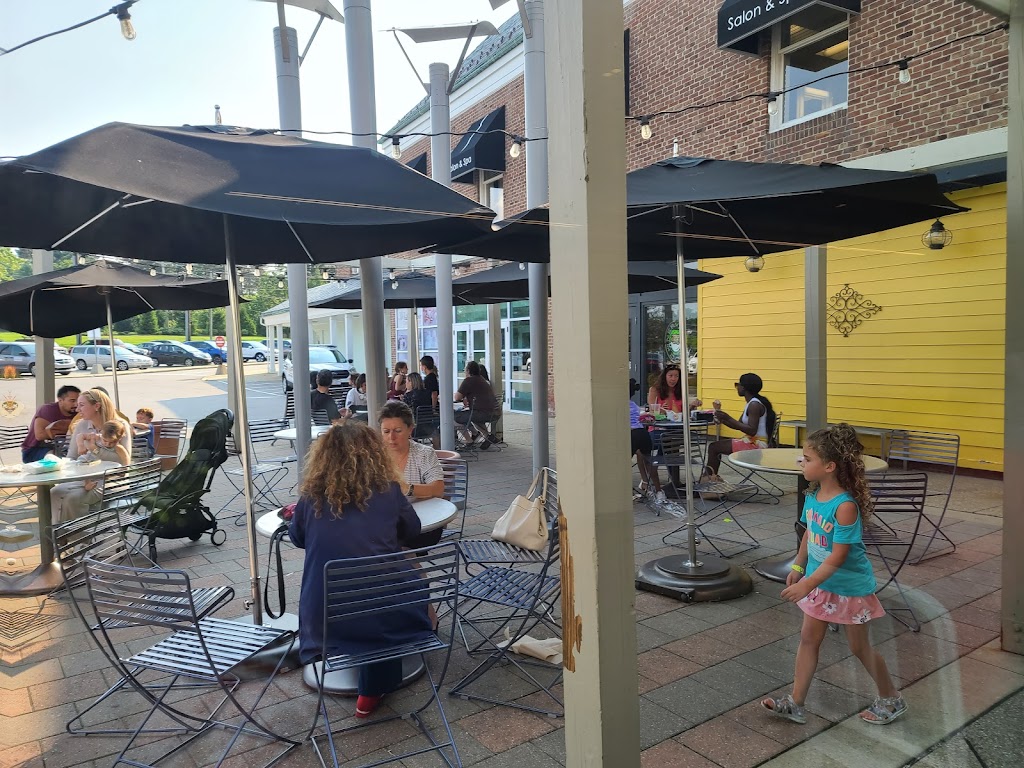 Mitchells Ice Cream (Beachwood) | restaurant | 2101 Richmond Rd, Beachwood, OH 44122, USA | 2168312722 OR +1 216-831-2722