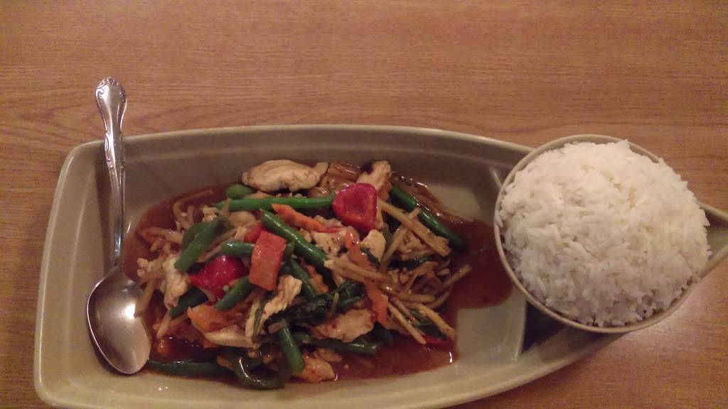 Benjarong Thai Restaurant | restaurant | 2138 S Mannheim Rd, Westchester, IL 60154, USA | 7084090339 OR +1 708-409-0339