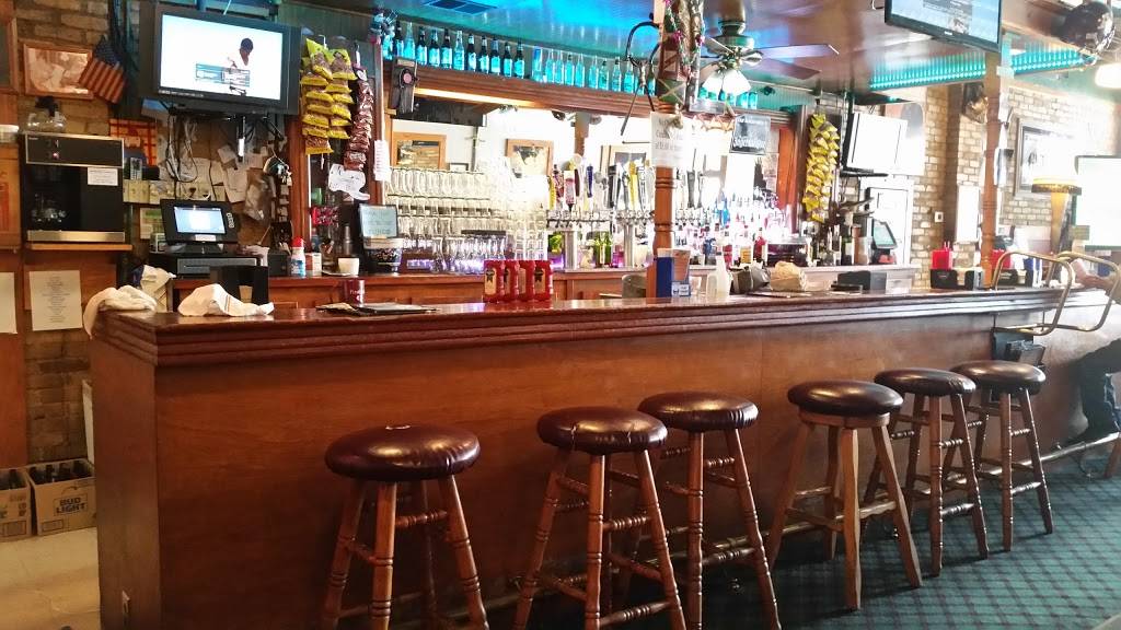 Bravehearts Pub | restaurant | 218 E Superior St, Alma, MI 48801, USA | 9894662309 OR +1 989-466-2309