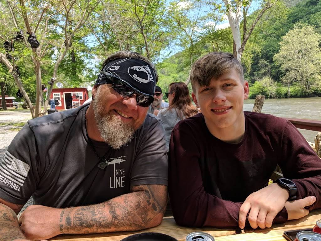 Bobarosa Saloon | restaurant | 2299 Hwy 25/70 E, Del Rio, TN 37727, USA | 4236139726 OR +1 423-613-9726