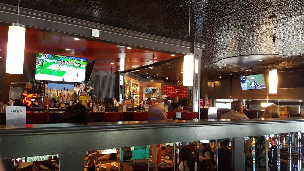 TGI Fridays | restaurant | 1077 E Herndon Ave, Fresno, CA 93710, USA | 5594358443 OR +1 559-435-8443