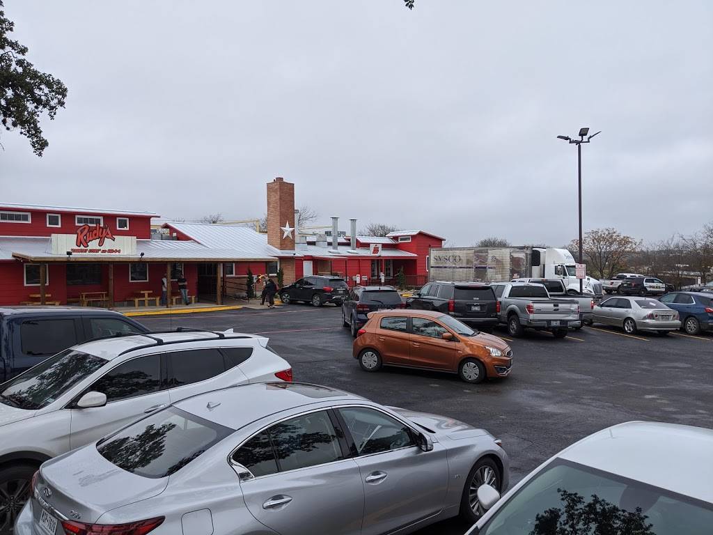Rudys Country Store and Bar-B-Q | restaurant | 327 E Nakoma Dr, San Antonio, TX 78216, USA | 2106537839 OR +1 210-653-7839
