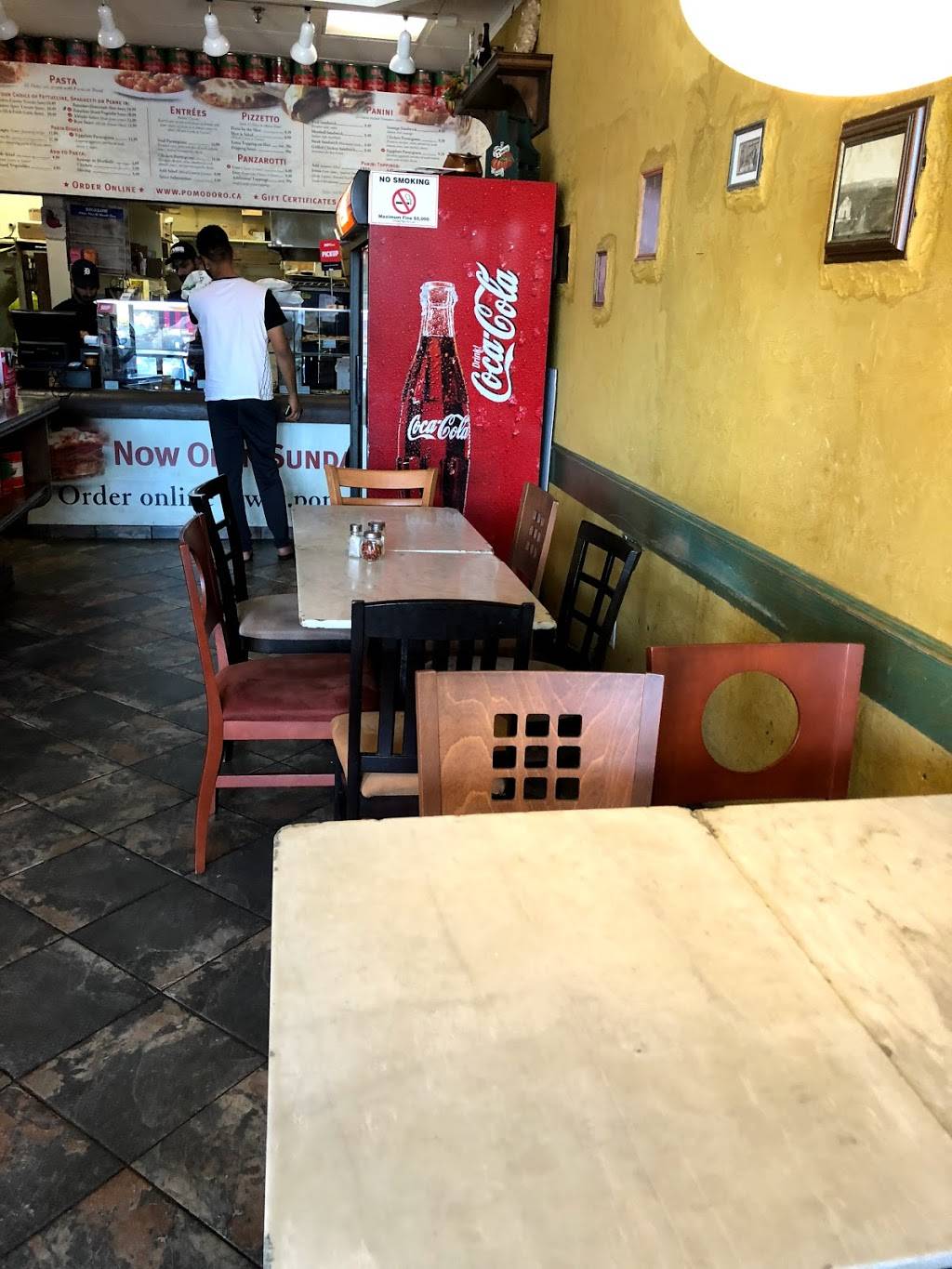 Pomodoro Italian Kitchen | restaurant | 200 County Ct Blvd, Brampton, ON L6W 4K7, Canada | 9054501100 OR +1 905-450-1100