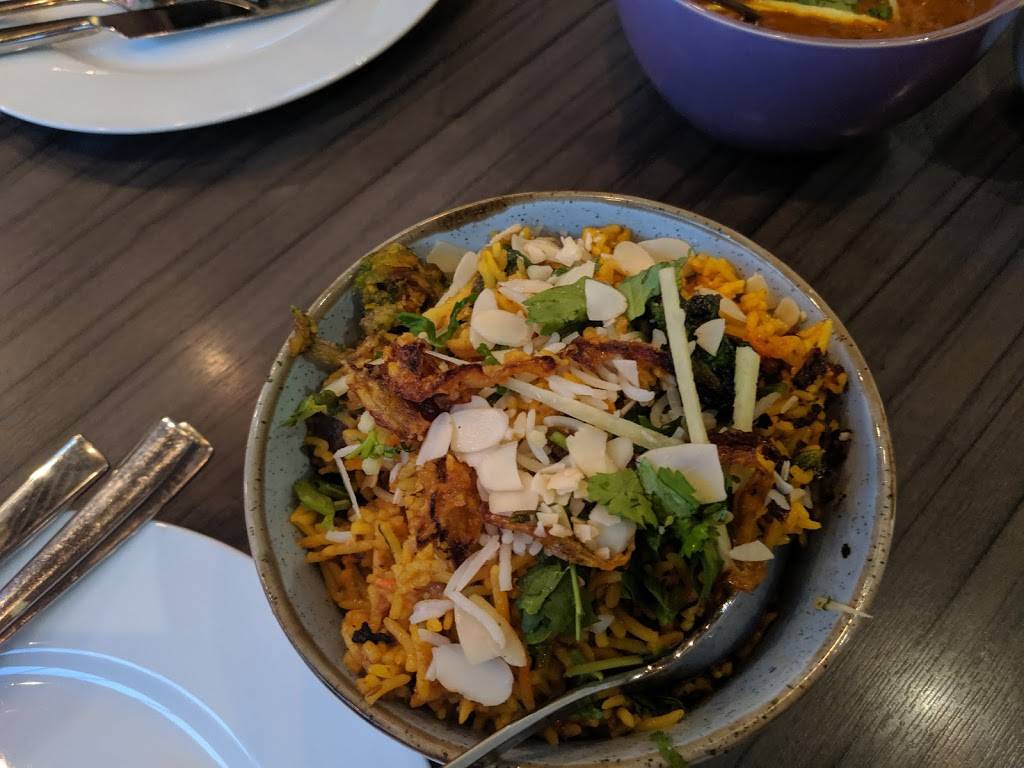 Urban Maharajas | restaurant | 8750 Jane St Unit 1, Concord, ON L4K 2M9, Canada | 9055979494 OR +1 905-597-9494