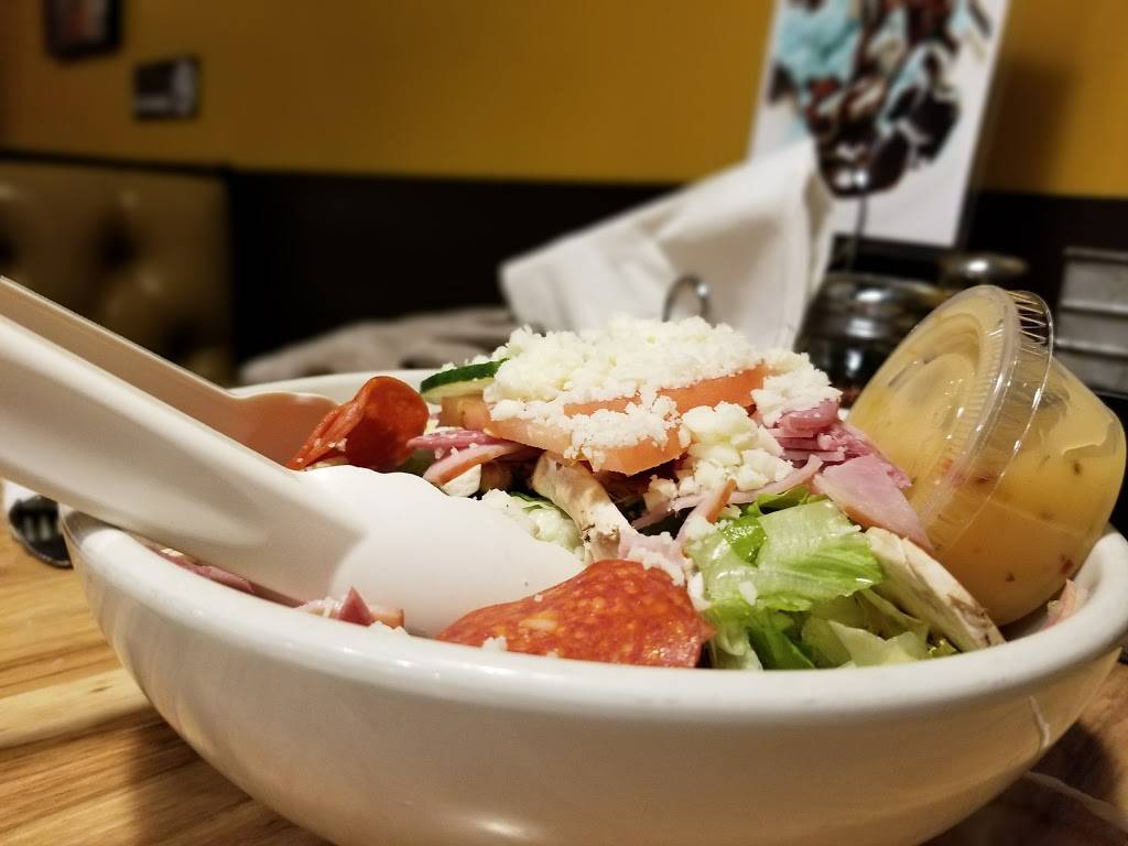 Towne Square Brick Oven Pizza | restaurant | 918 S Rochester Rd, Rochester Hills, MI 48307, USA | 2486502200 OR +1 248-650-2200