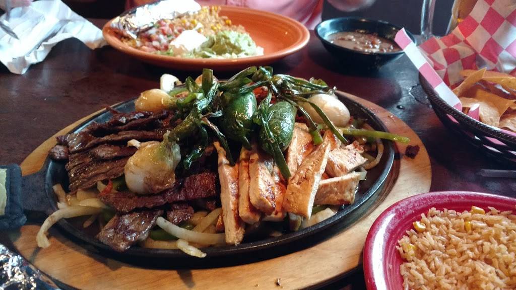 La Huerta Bar & Grill | restaurant | 4901 S Thompson St, Springdale, AR 72764, USA | 4797509700 OR +1 479-750-9700