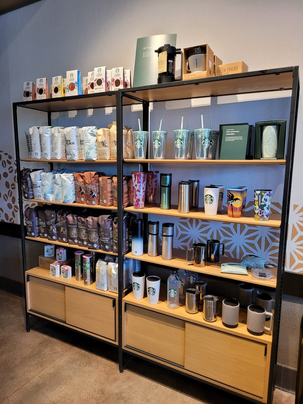 Starbucks | cafe | 551 Linton Blvd C1, Delray Beach, FL 33444, USA | 5612781425 OR +1 561-278-1425