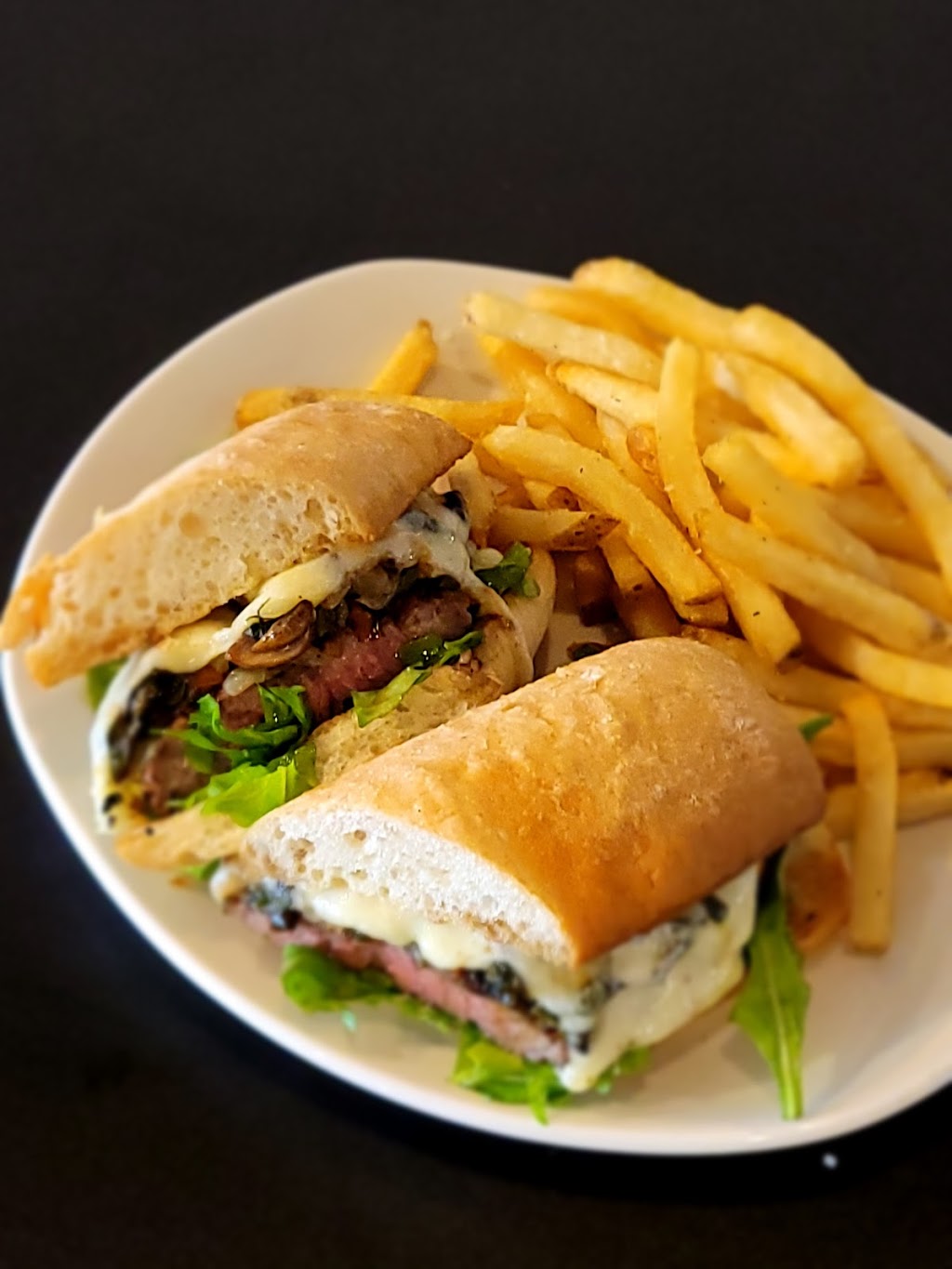 Uptown Eatery | restaurant | 117 N Addison Ave, Elmhurst, IL 60126, USA | 6303595726 OR +1 630-359-5726