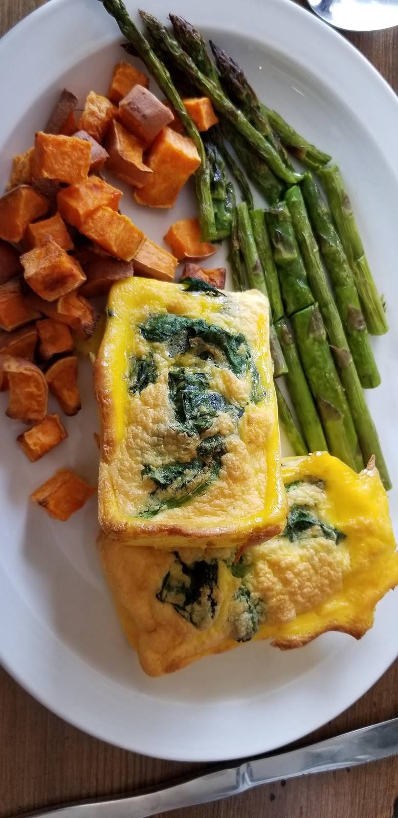 24 Karrot Kitchen | cafe | 7059 Mill Rd, Brecksville, OH 44141, USA | 4406309494 OR +1 440-630-9494