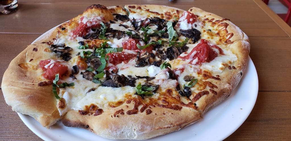Red Oven Pizza Bakery | bakery | 6000 Universal Blvd, Orlando, FL 32819, USA | 4072243663 OR +1 407-224-3663