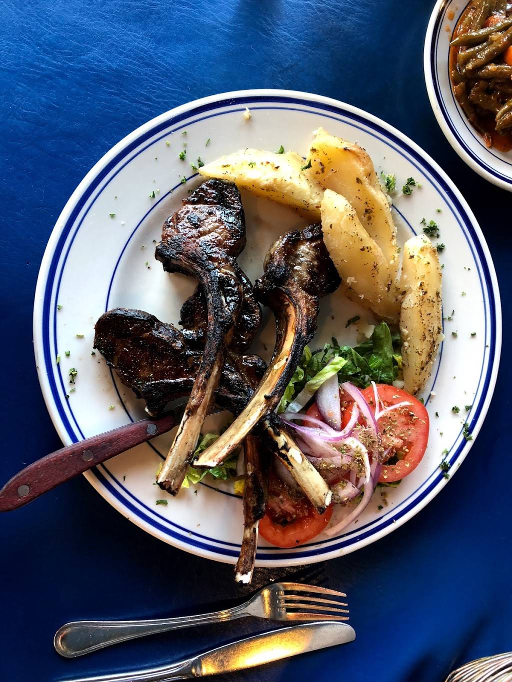 Pithari Taverna | restaurant | 28 Woodbridge Ave, Highland Park, NJ 08904, USA | 7325720616 OR +1 732-572-0616