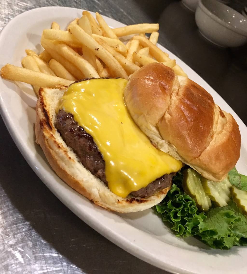 The Harvester Cafe | cafe | 400 E South St, Plano, IL 60545, USA | 6302738093 OR +1 630-273-8093