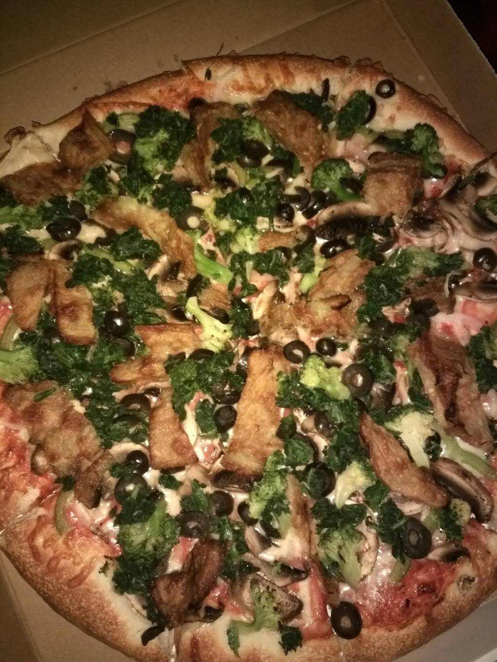 Cavros Pizzeria | restaurant | 184 Main St, East Hartford, CT 06118, USA | 8608951102 OR +1 860-895-1102