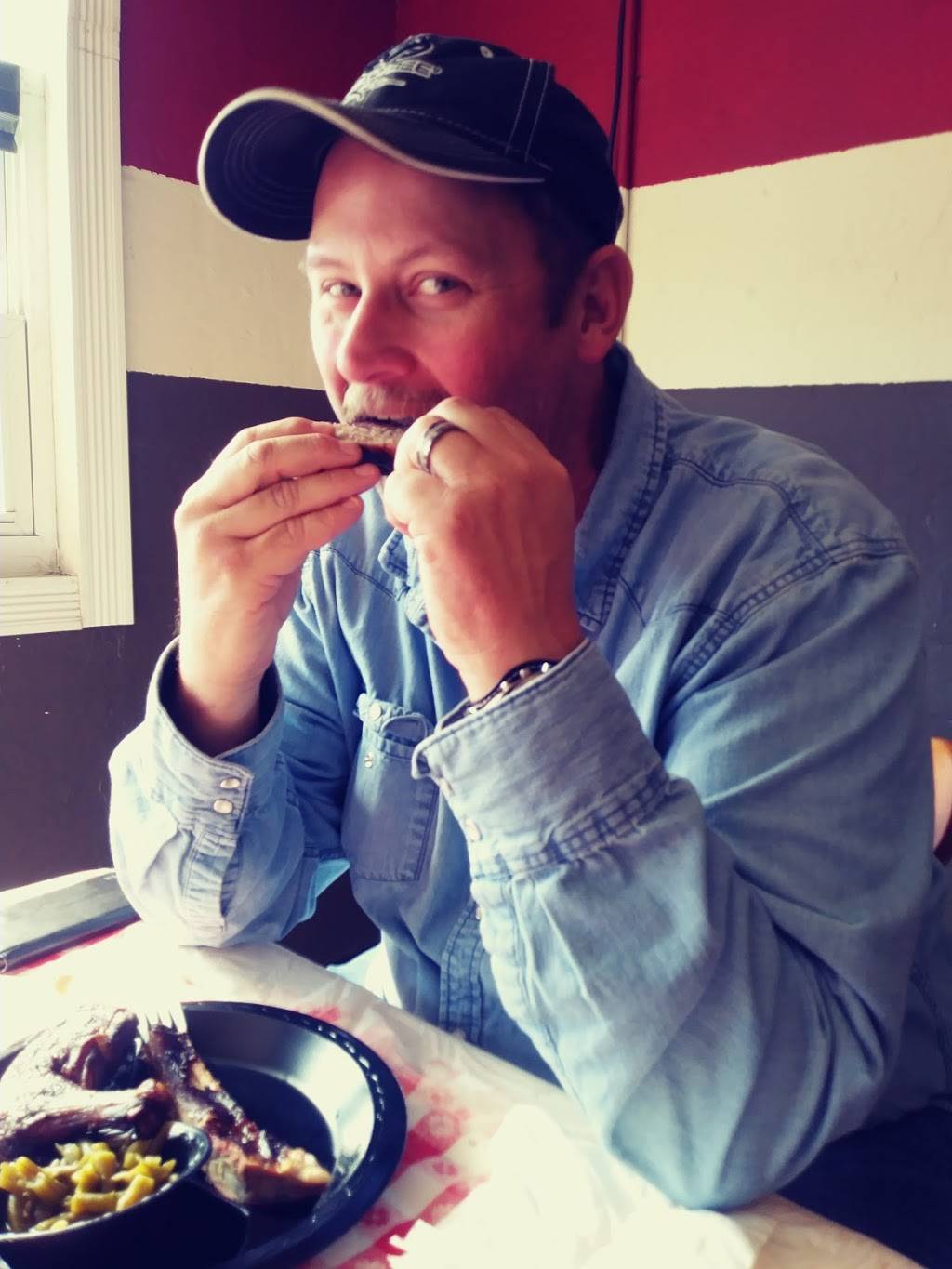 A Slab and More BBQ | restaurant | 803 E Pettus St, Demopolis, AL 36732, USA | 3342890084 OR +1 334-289-0084