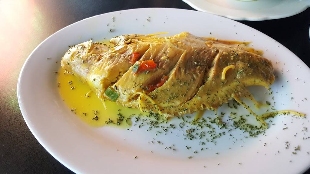 LA FUENTE BAR & RESTAURANT | restaurant | 1166 E Vine St, Kissimmee, FL 34744, USA | 4078470667 OR +1 407-847-0667