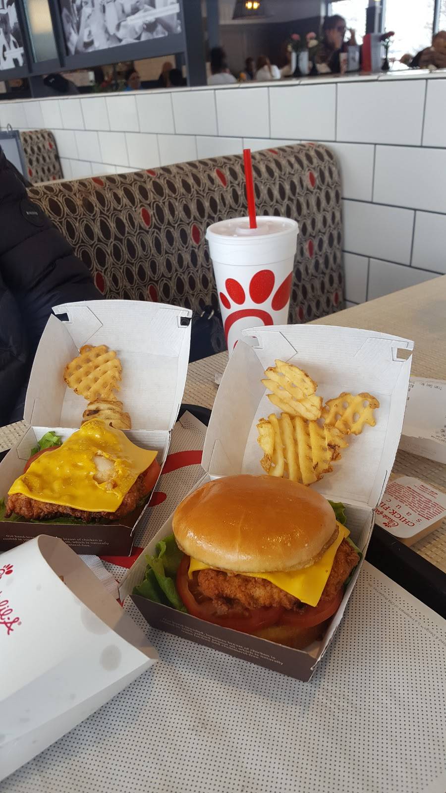 Chick-fil-A | restaurant | 6550 Grand Ave, Gurnee, IL 60031, USA | 8477829294 OR +1 847-782-9294