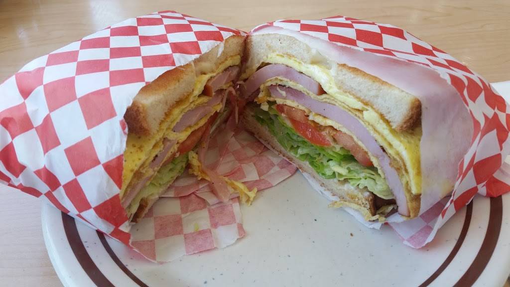 Famous Burgers | restaurant | 2841 E Anaheim St, Long Beach, CA 90804, USA | 5624343375 OR +1 562-434-3375