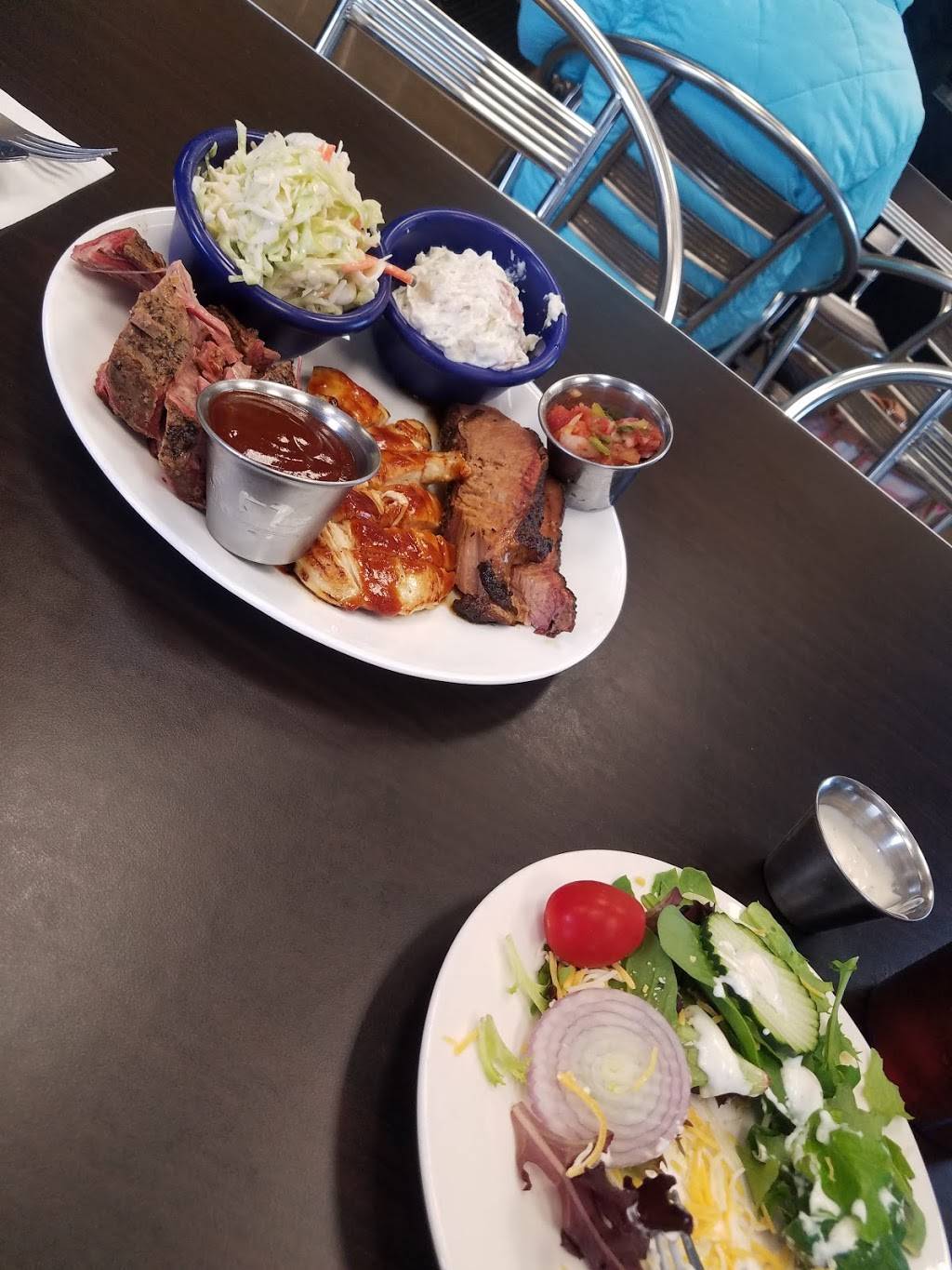 Smittys Smokin BBQ & Brisket | restaurant | 2811 N Chester Ave, Bakersfield, CA 93308, USA | 6619038757 OR +1 661-903-8757