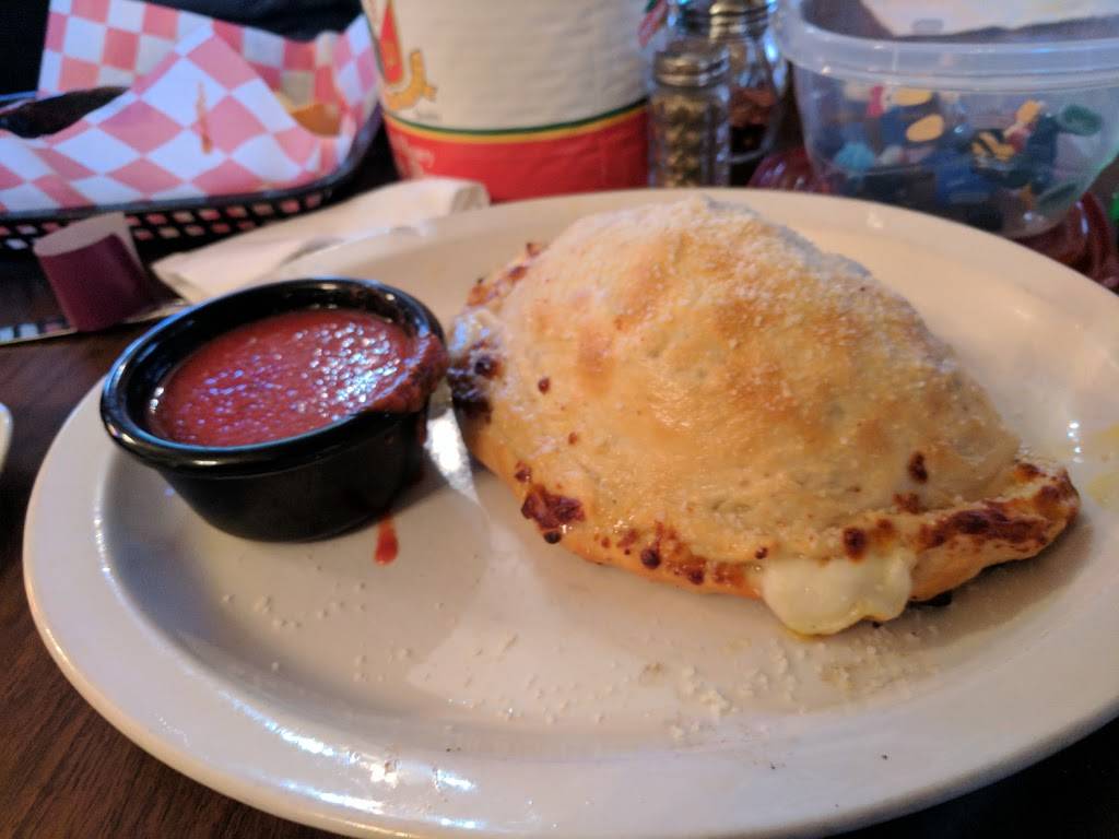 Goodfellas Pizza Pub | restaurant | 225 1st St, Nekoosa, WI 54457, USA | 7158863333 OR +1 715-886-3333