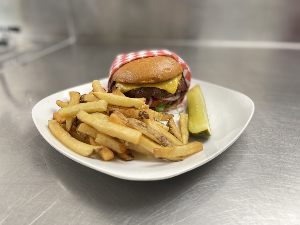 Triple S | restaurant | 1112 W Erie Ave, Lorain, OH 44052, USA | 4407912778 OR +1 440-791-2778