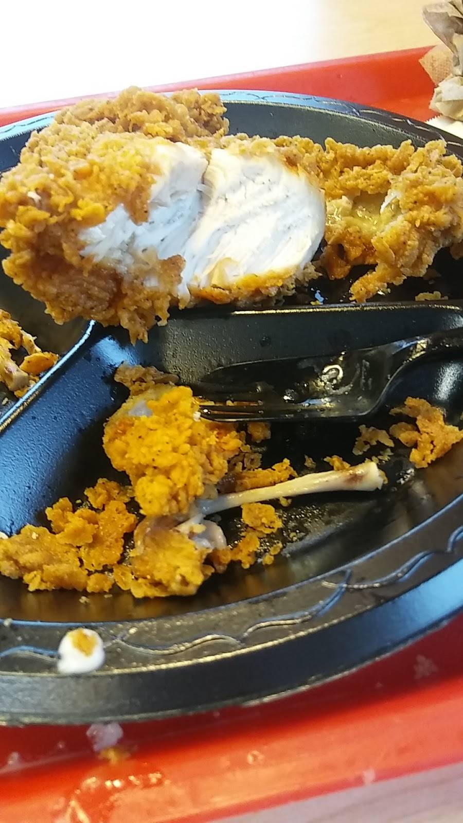 KFC | restaurant | 1704 N Sandhills Blvd, Aberdeen, NC 28315, USA | 9109447205 OR +1 910-944-7205