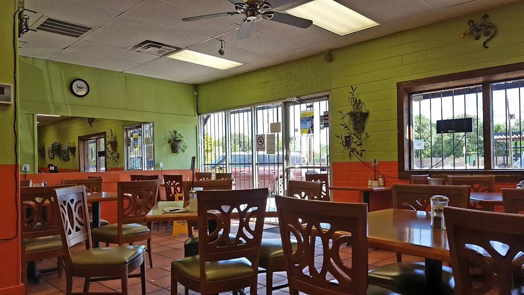 Casita Guanajuato | restaurant | 1519 W Anderson Ln, Austin, TX 78757, USA | 5124690105 OR +1 512-469-0105