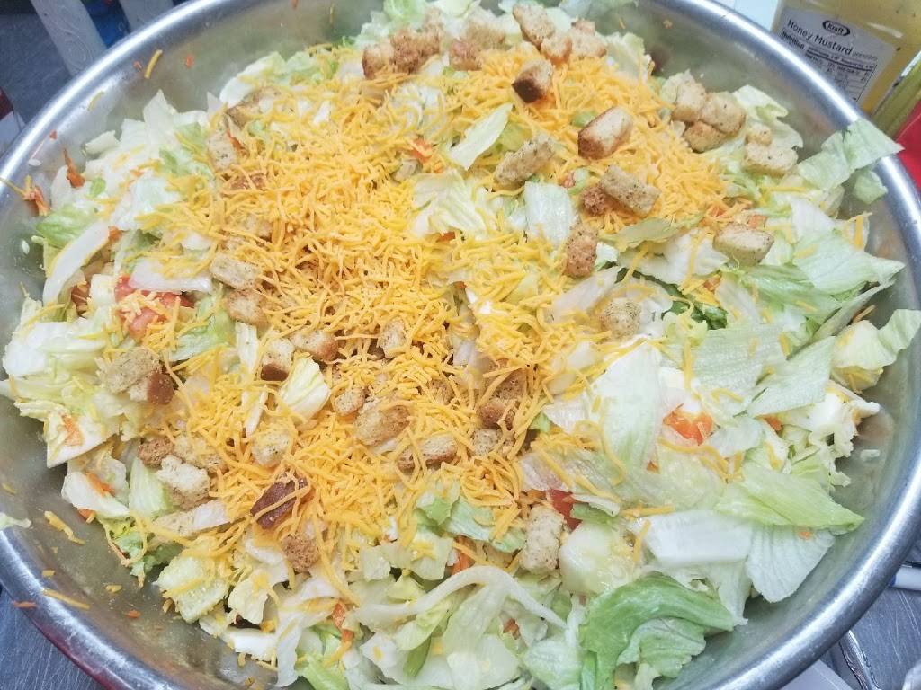 Cindys Center Grill | restaurant | 180 Main St, Center, KY 42214, USA | 2705651800 OR +1 270-565-1800