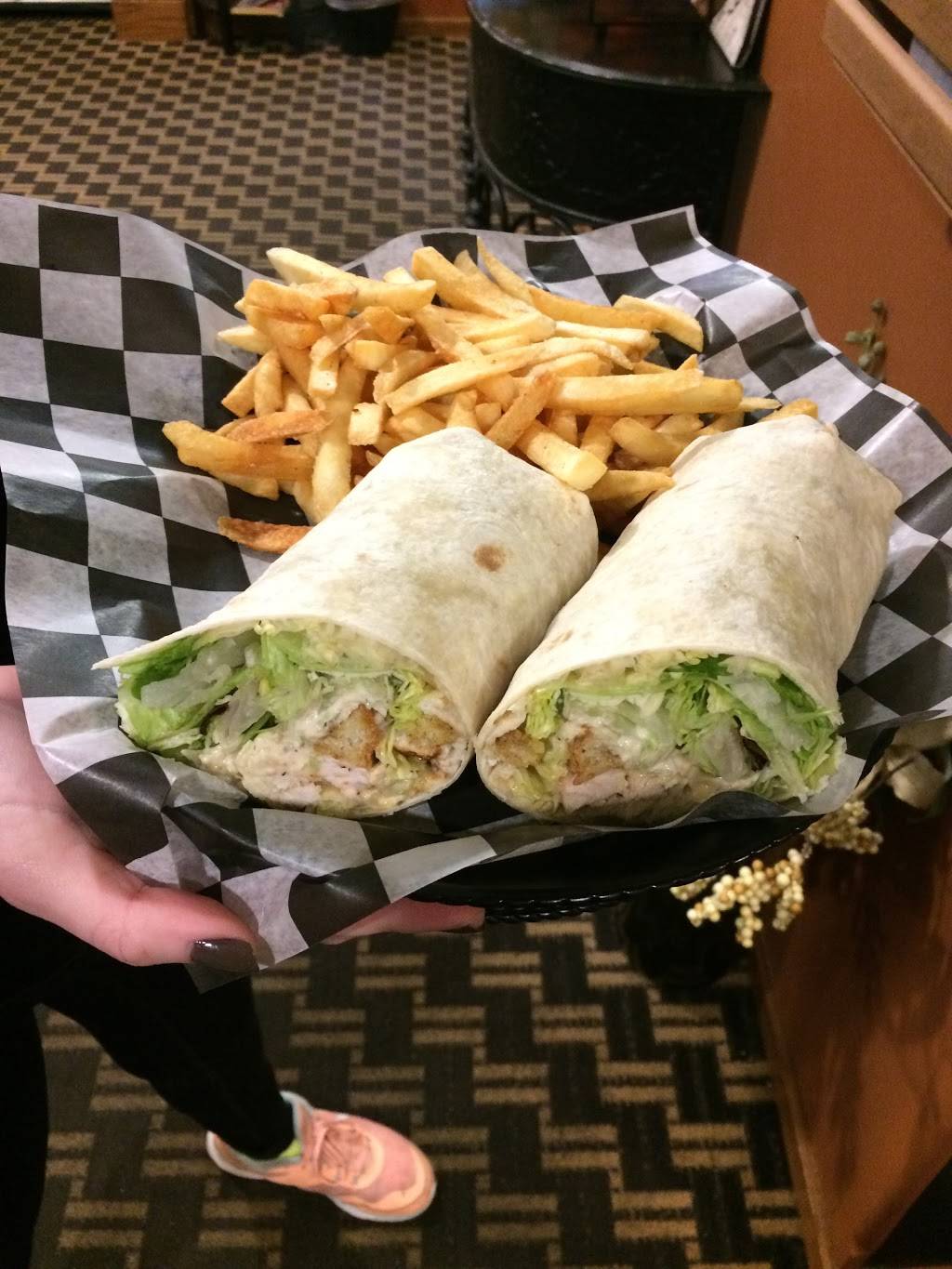 Cottonwood Grill | restaurant | 1 Golf Dr, New Ulm, MN 56073, USA | 5073548896 OR +1 507-354-8896