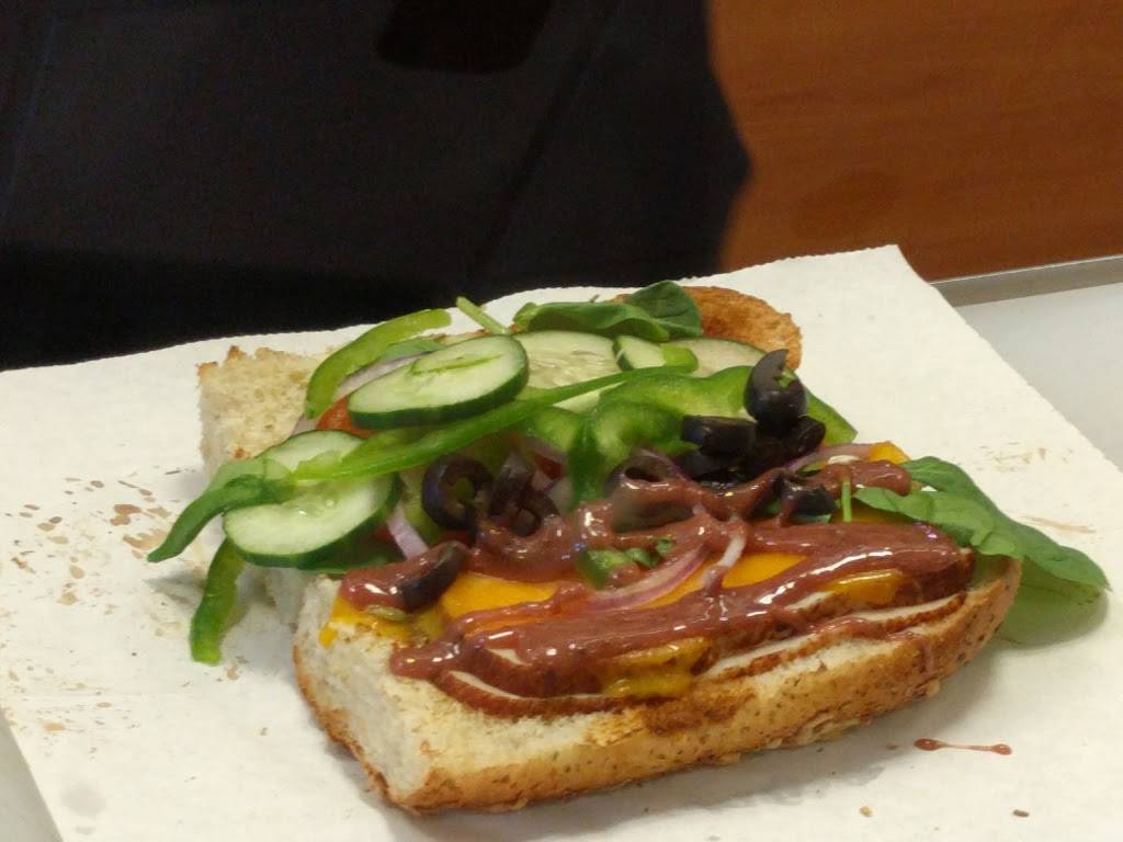 Subway | meal takeaway | 6770 N Durango Dr Suite 120, Las Vegas, NV 89149, USA | 7023963272 OR +1 702-396-3272