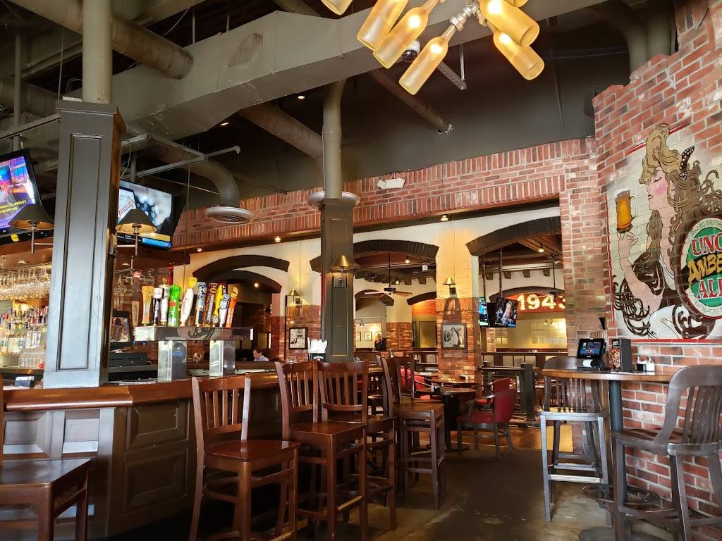 UNO Pizzeria & Grill | meal takeaway | 8250 International Dr, Orlando, FL 32819, USA | 4073518667 OR +1 407-351-8667