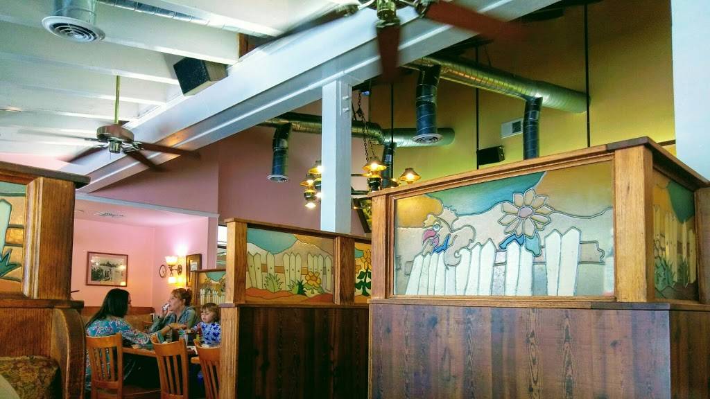 Kountry Folks Homestyle Restaurant | restaurant | 3653 La Sierra Ave, Riverside, CA 92505, USA | 9513540437 OR +1 951-354-0437