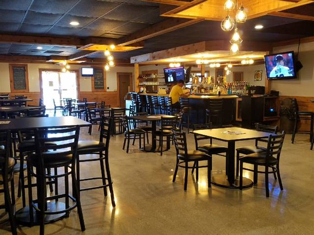 Bay Lanes | night club | 4243 N Euclid Ave, Bay City, MI 48706, USA | 9896847361 OR +1 989-684-7361