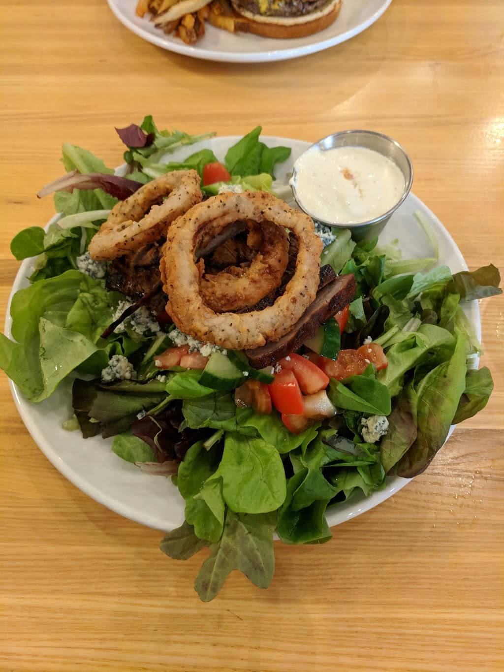 Timberwood Tap House | restaurant | 245 Merchant Walk Ave, Charlottesville, VA 22902, USA | 4342343563 OR +1 434-234-3563