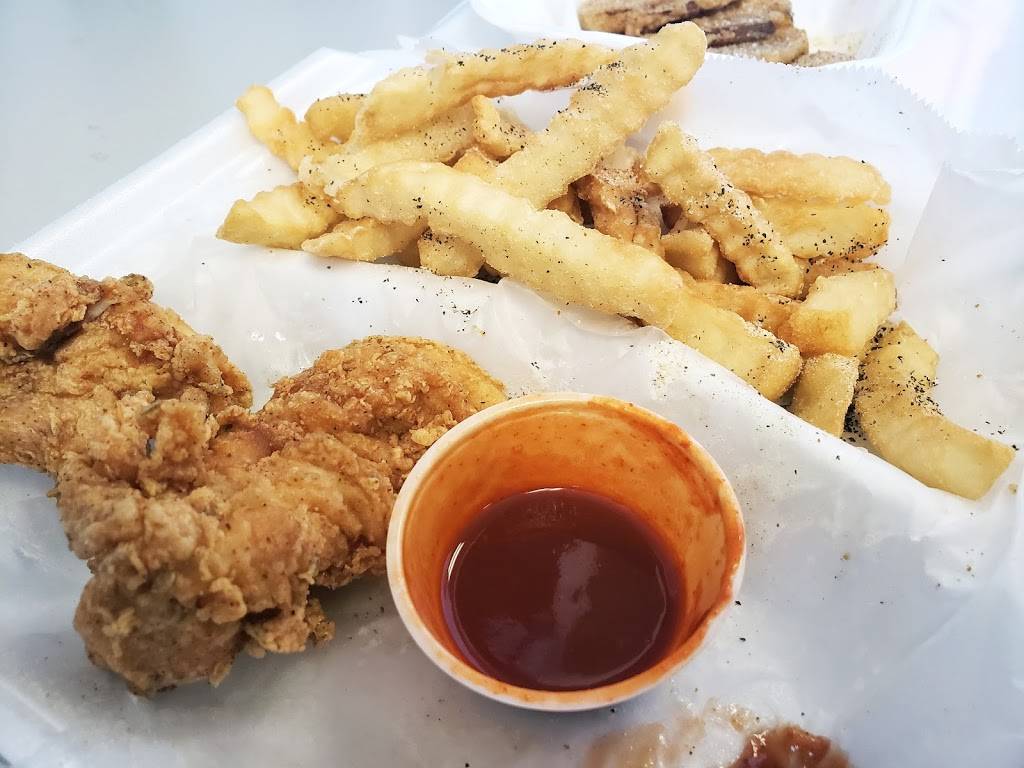 Sharks Fish & Chicken Chicago | restaurant | 2909 Jeffersonville Rd, Macon, GA 31217, USA | 4782546525 OR +1 478-254-6525