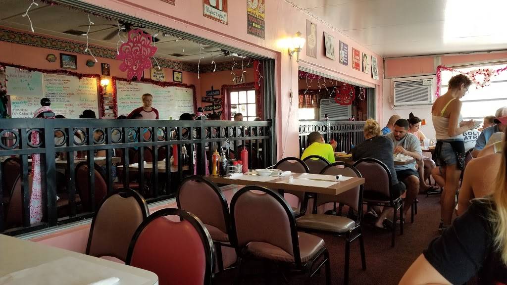 THE HIDEOUT | restaurant | 47 Shoreland Dr, Key Largo, FL 33037, USA | 3054510128 OR +1 305-451-0128