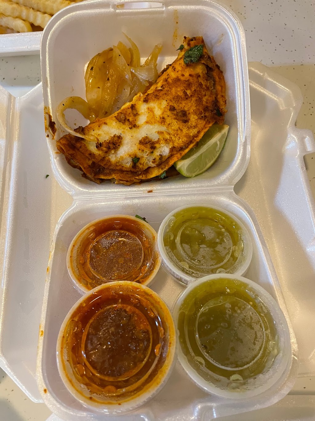 Taqueria El Jalisco | restaurant | Cimarron Plaza, Stillwater, OK 74075, USA | 4055642247 OR +1 405-564-2247