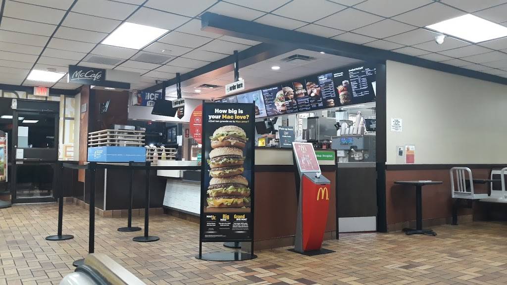 McDonalds | cafe | 7405 NW 36th St, Miami, FL 33166, USA | 3055930376 OR +1 305-593-0376