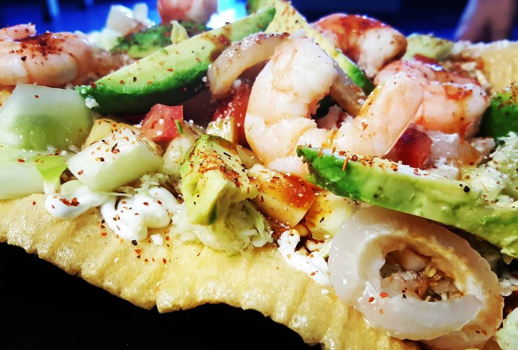 Clamatos La Cruda | restaurant | 2822 N 32nd St, Phoenix, AZ 85008, USA | 6025457741 OR +1 602-545-7741