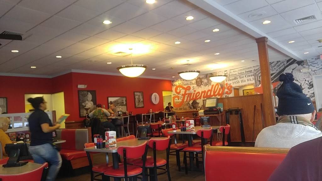 Friendlys | restaurant | 966 Grafton St, Worcester, MA 01604, USA | 5087983298 OR +1 508-798-3298