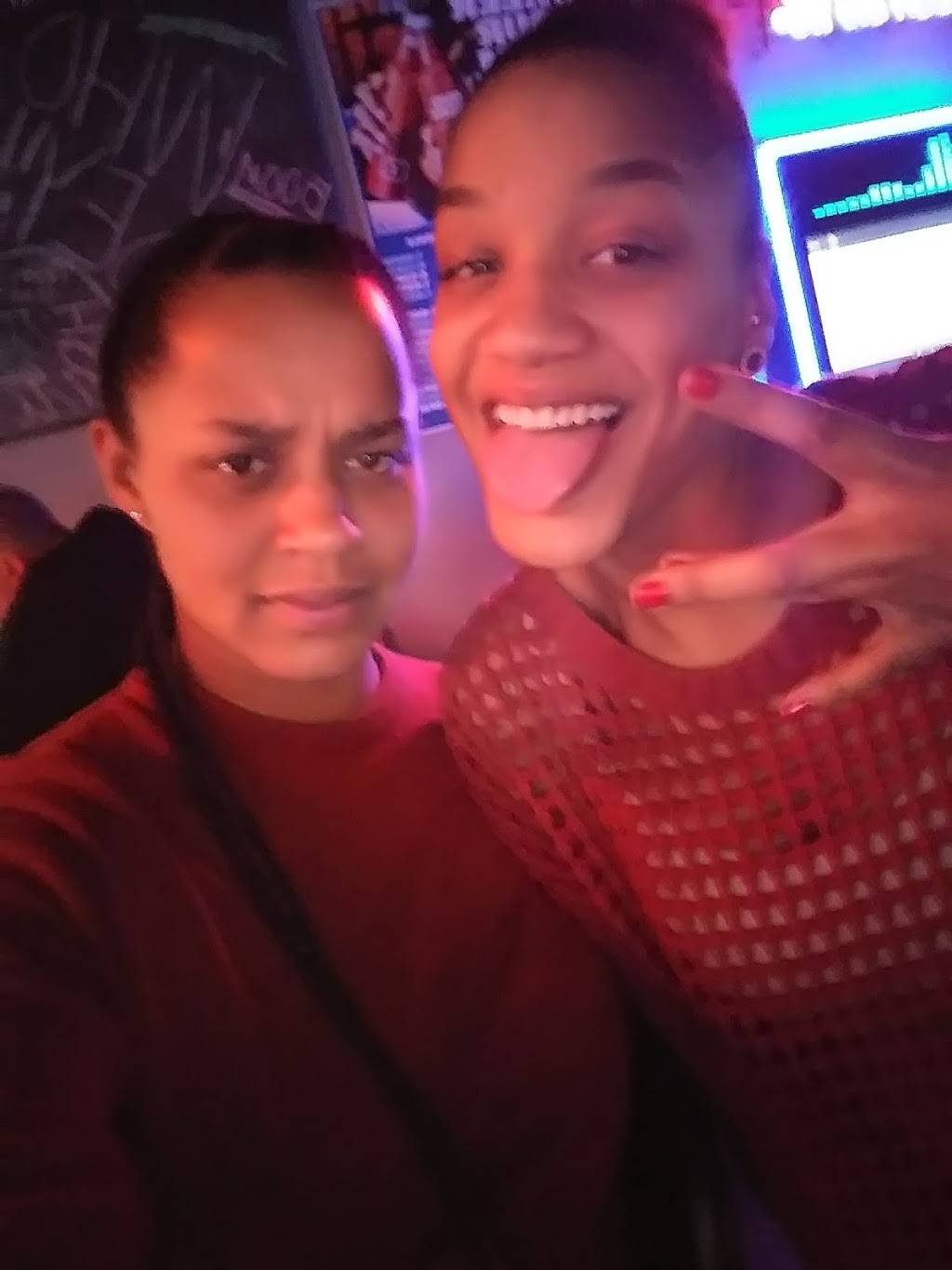 Busters Bar & Grill | restaurant | 3463 Tylersville Rd, Hamilton, OH 45015, USA | 5137370710 OR +1 513-737-0710