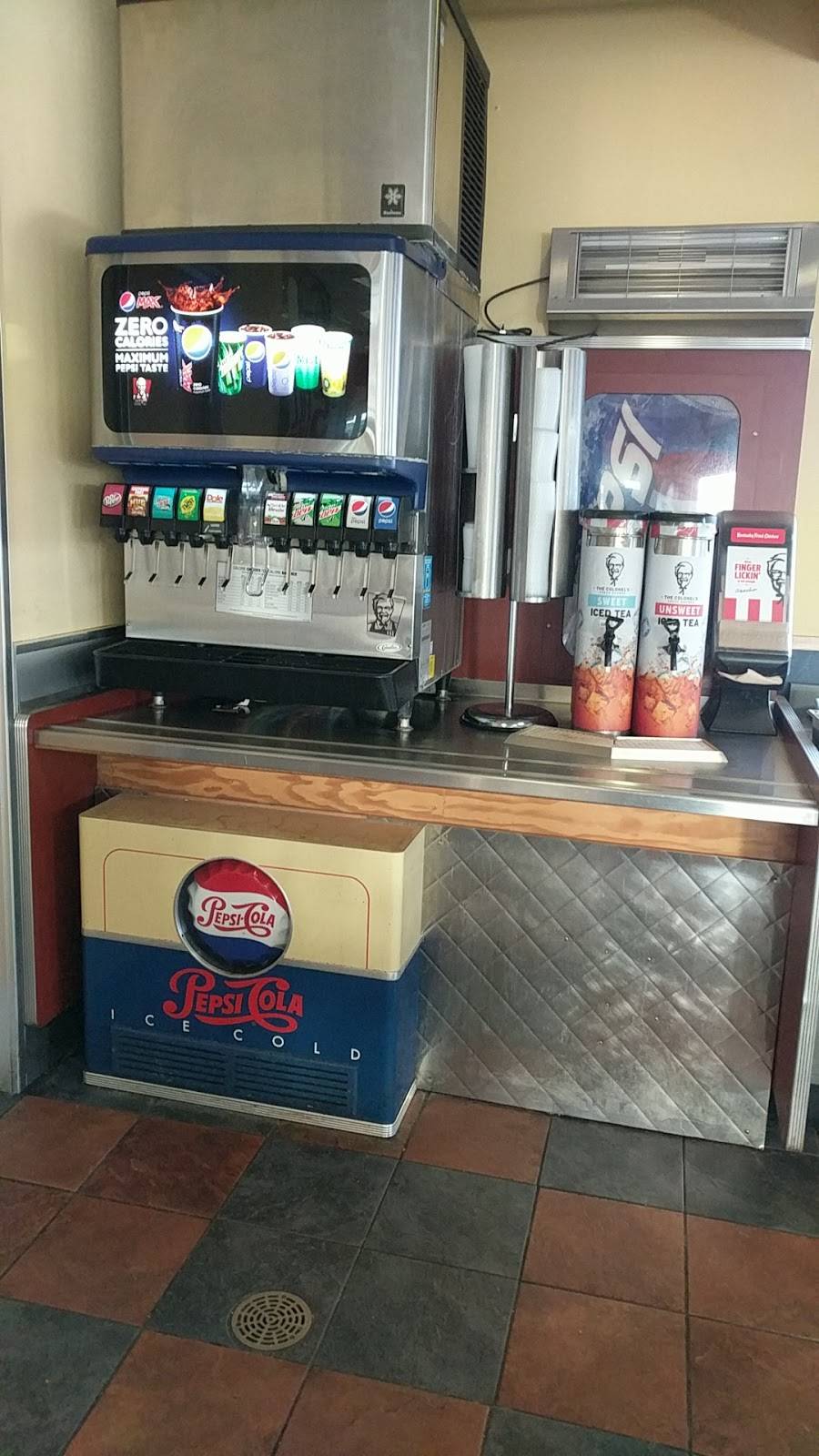 Taco Bell | meal takeaway | 1733 E Main St, Reedsburg, WI 53959, USA | 6087682000 OR +1 608-768-2000