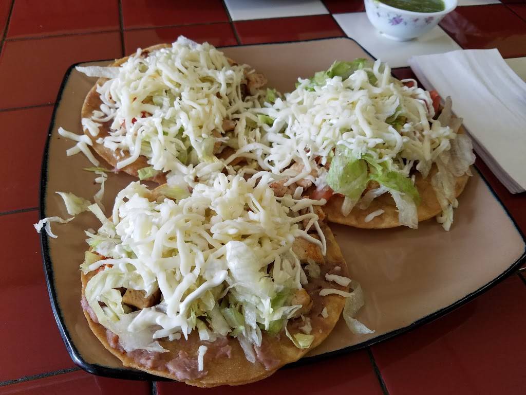 La Carreta | restaurant | 930 State St #1, New Haven, CT 06511, USA | 2036242442 OR +1 203-624-2442